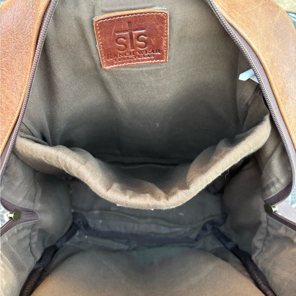 STS Ranchwear Brown Leather Backpack & matching wallet - Picture 9 of 11